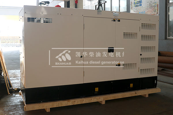 上?？蛻粲嗁徱慌_(tái)200kw靜音發(fā)電機(jī)組成功出廠